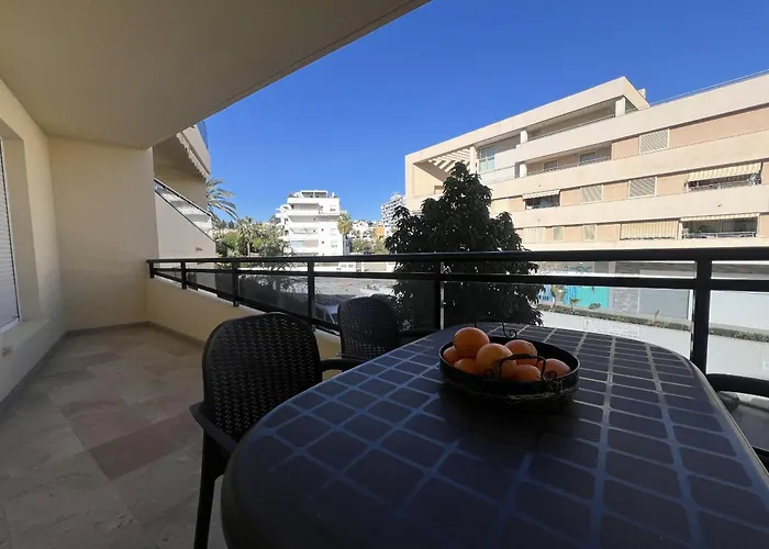 Torremolinos With Pool, Tennis & Gym By Homing