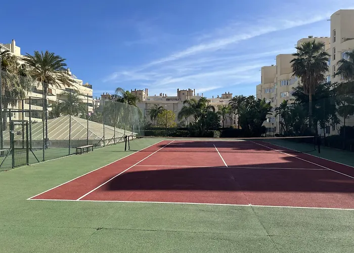 Torremolinos With Pool, Tennis & Gym By Homing