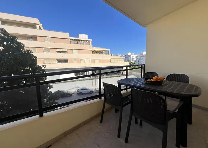 Torremolinos With Pool, Tennis & Gym By Homing