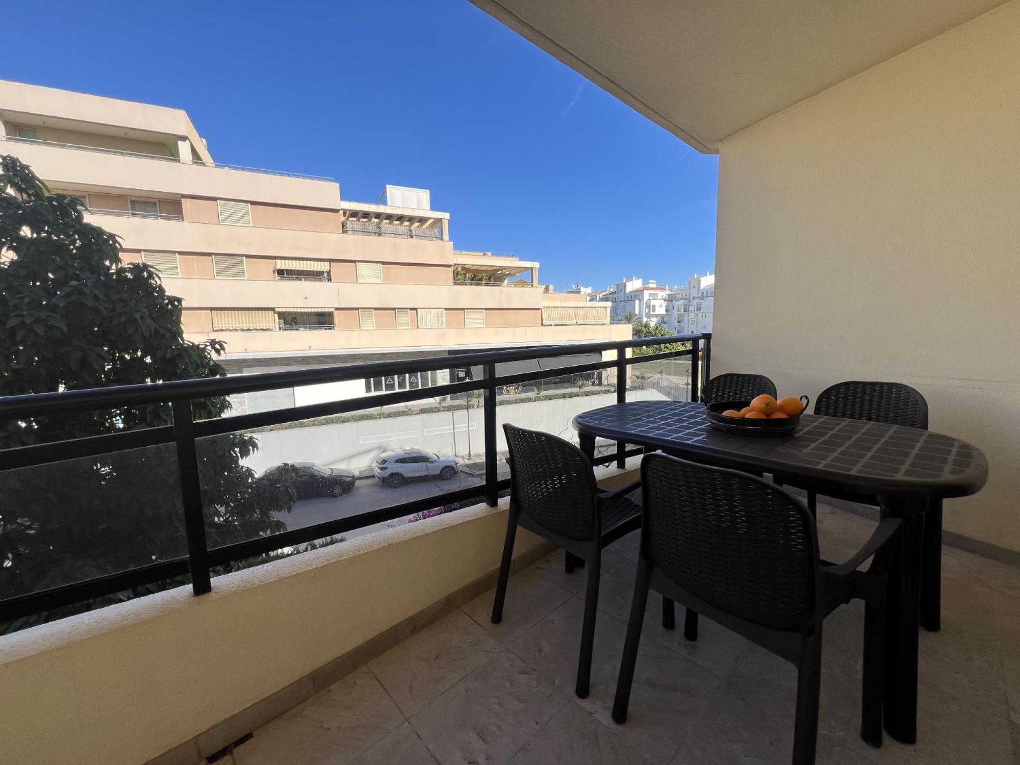 Apartamento With Pool, Tennis & Gym By Homing *