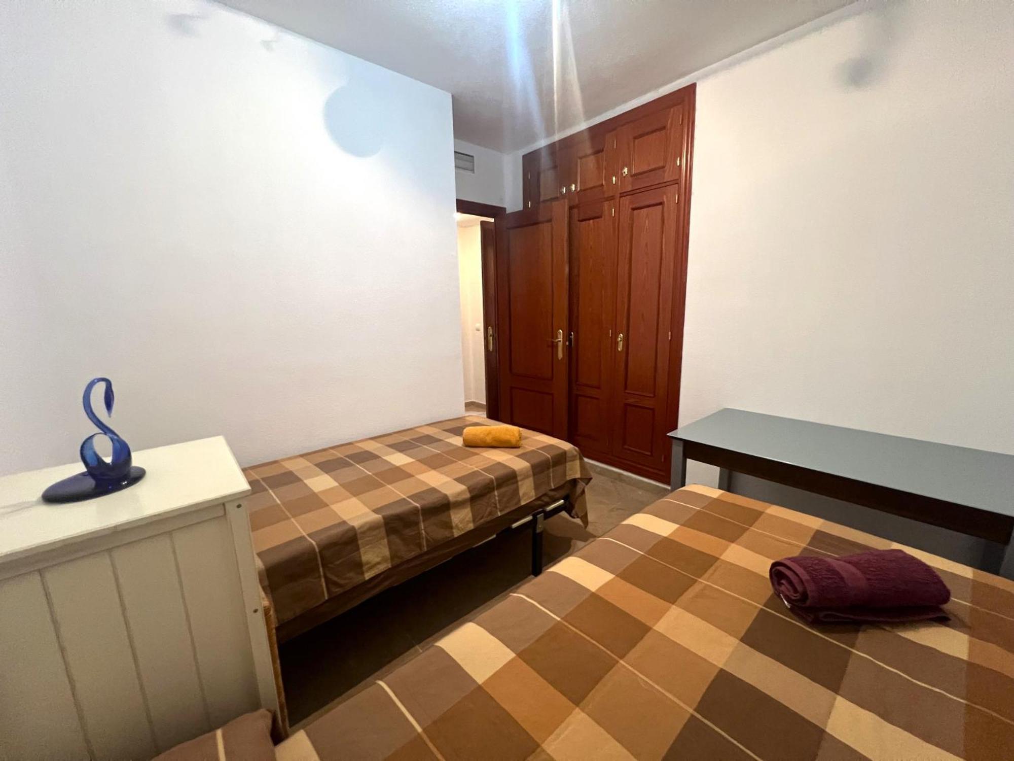 Apartamento With Pool, Tennis & Gym By Homing